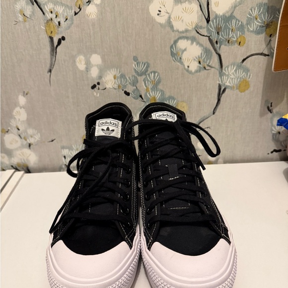 adidas Shoes - Adidas Classic Black and White Low-Tops